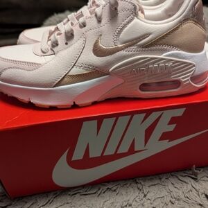 Nike Women's Excee Sneakers